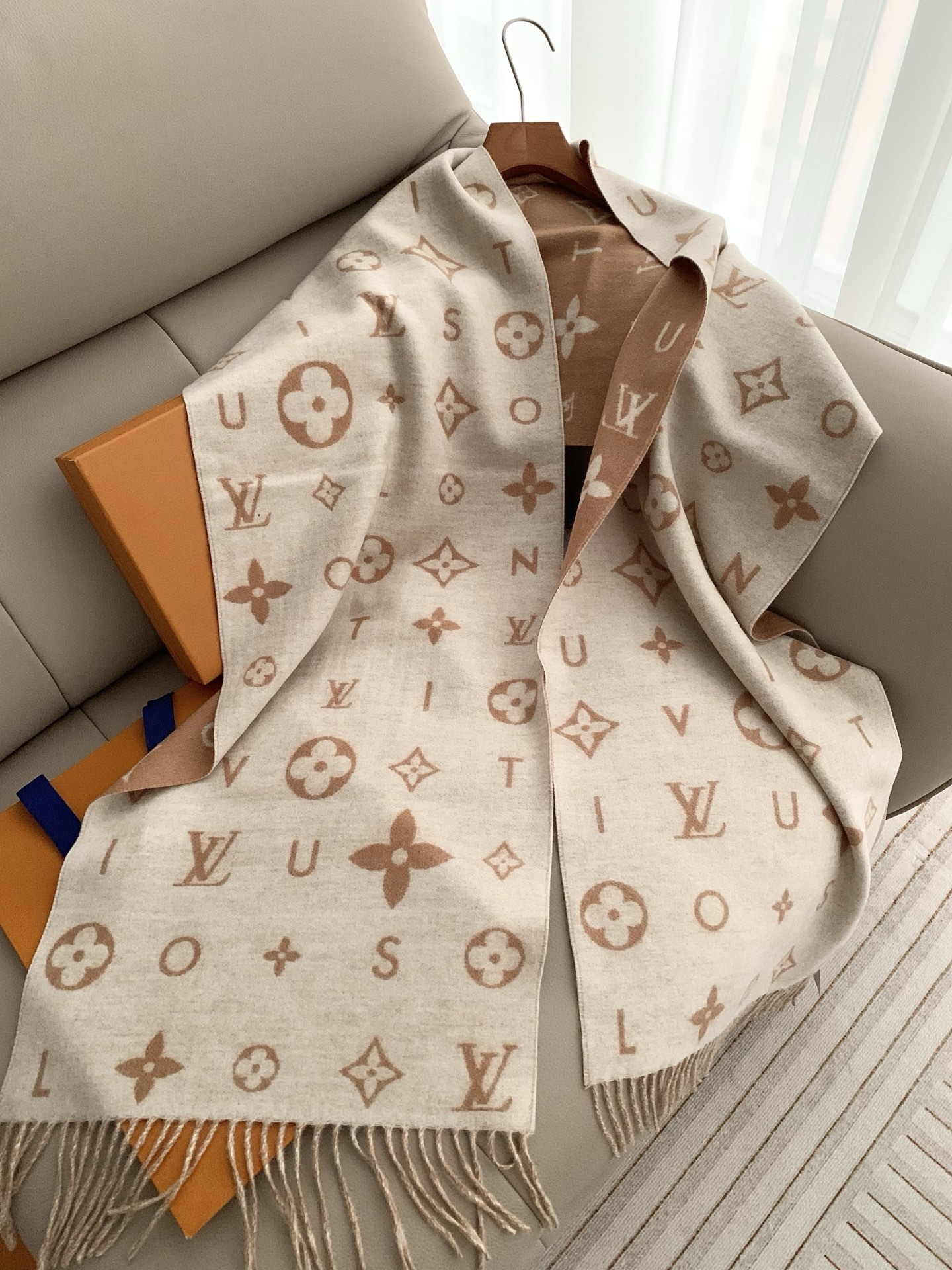 【LOUIS VUITTON公式旗艦店】ルイヴィトン スカーフ 限定発売 送料無料-BRAND OFF