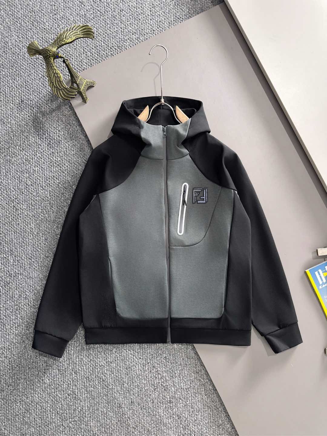 【FENDI旗艦店】フェンディ ジャケット 、ご好評に付き再入荷！-BRAND OFF