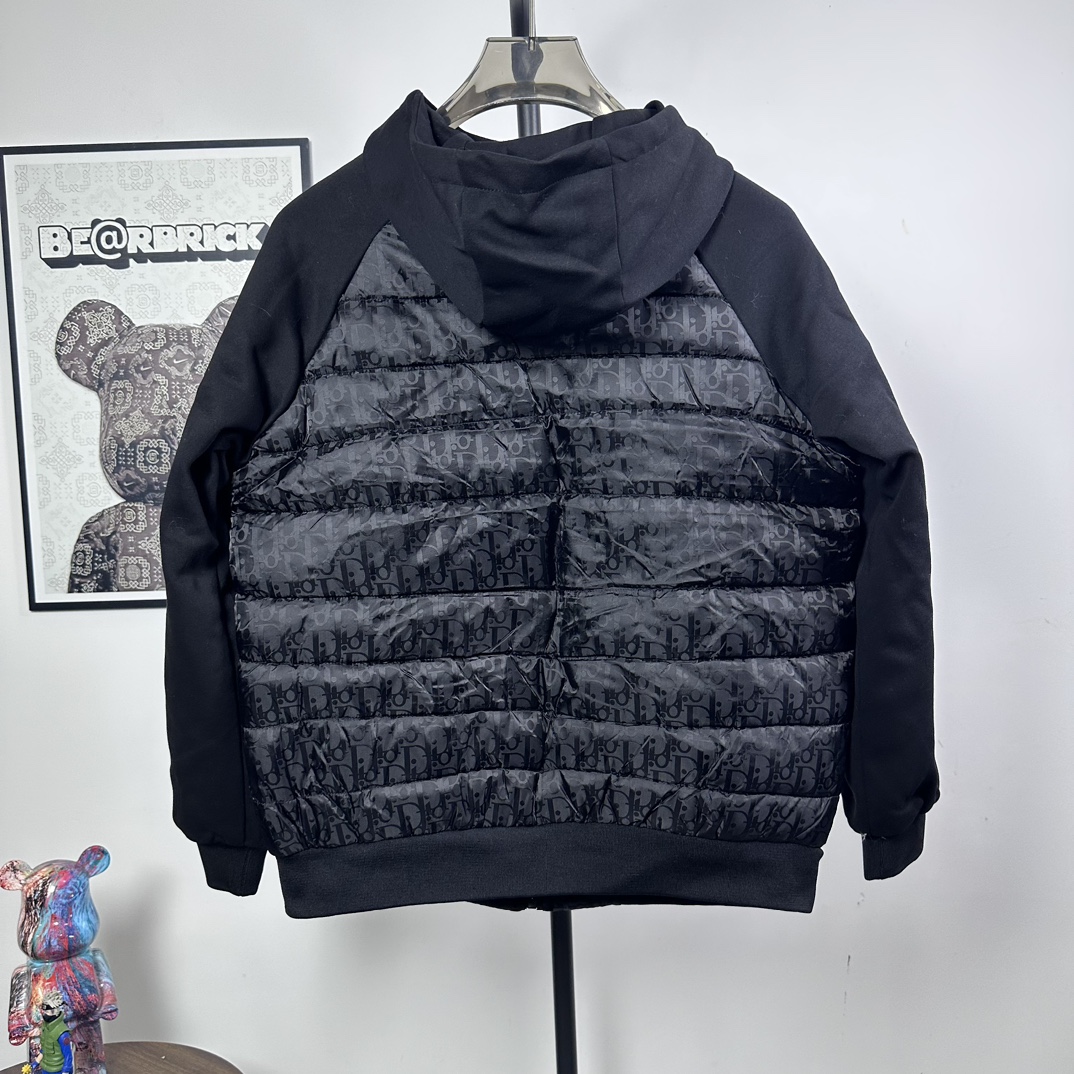【DIOR公式 旗艦店】（ディオール ） ダウンジャケット、ご好評に付き再入荷！-BRAND OFF