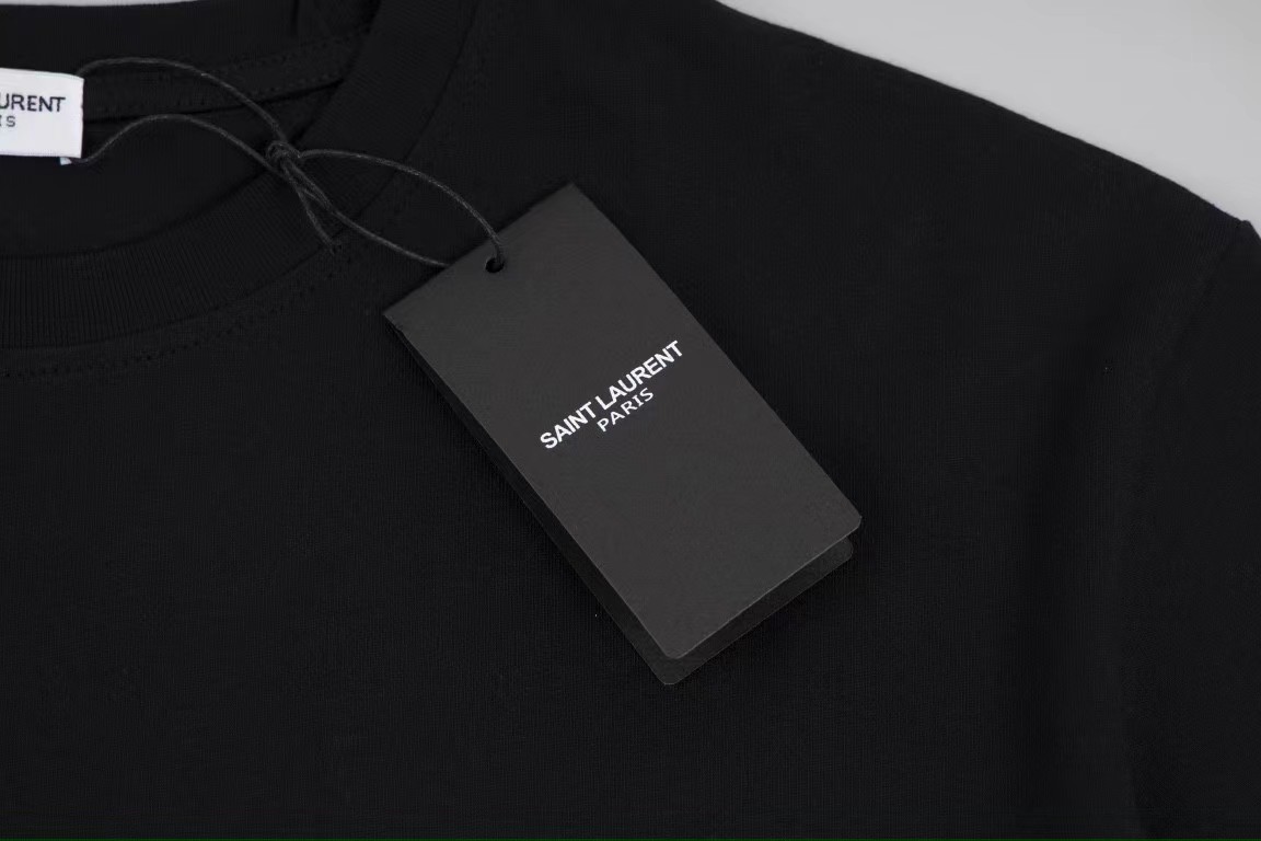 【YSL SAINT LAURENT 公式旗艦店】サンローラン Tシャツ ご好評に付き再入荷！-BRAND OFF
