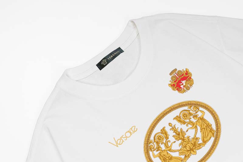 【VERSACE  公式旗艦店】ヴェルサーチ Tシャツご好評に付き再入荷 24628-BRAND OFF