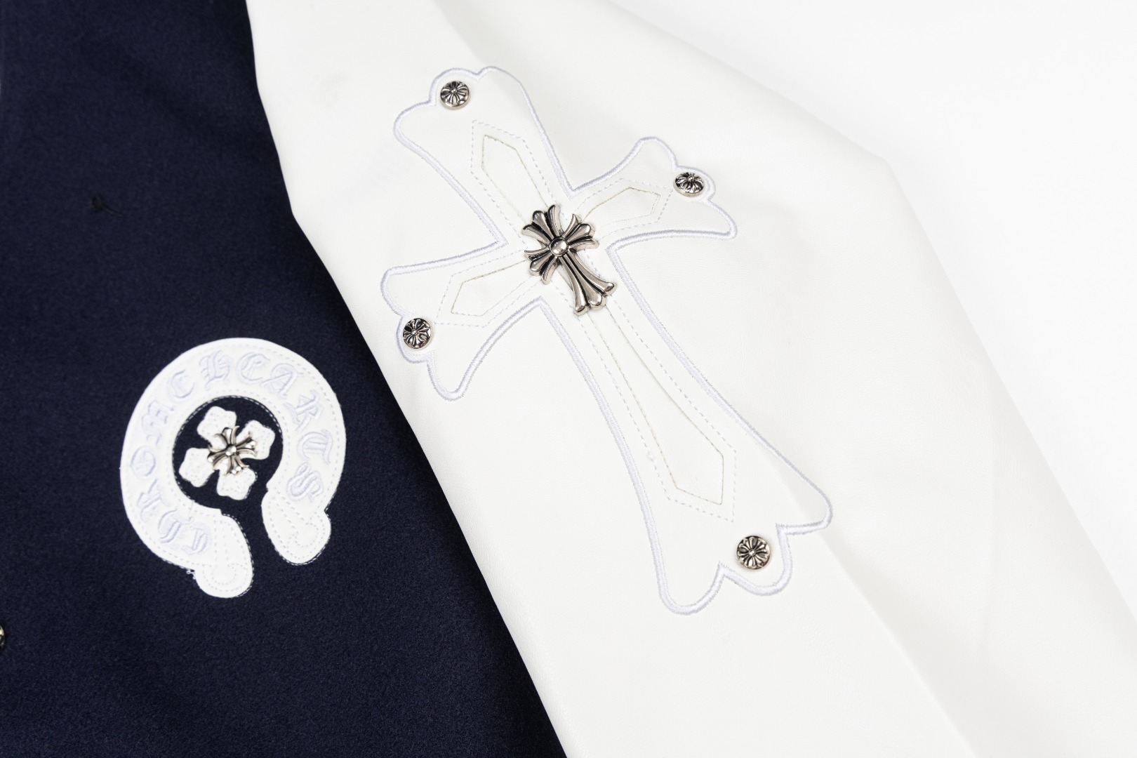 【CHROME HEARTS旗艦店】クロムハーツ ジャケット ご好評に付き再入荷！-BRAND OFF