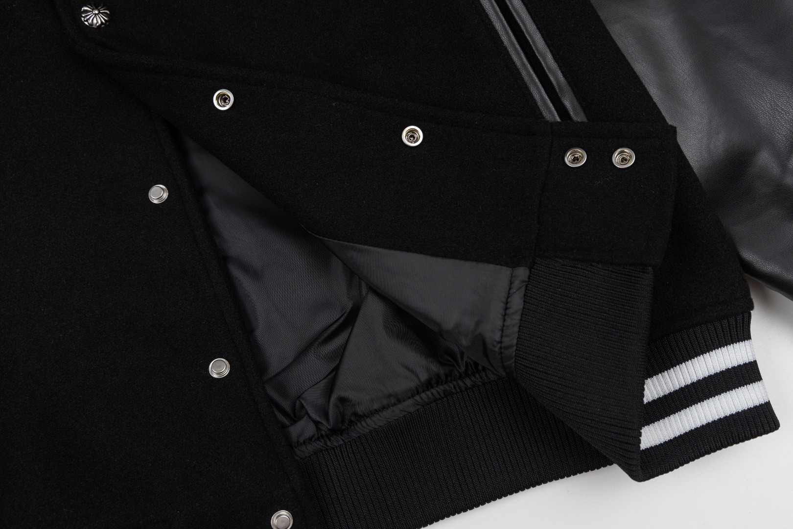 【CHROME HEARTS旗艦店】クロムハーツ ジャケット ご好評に付き再入荷！-BRAND OFF