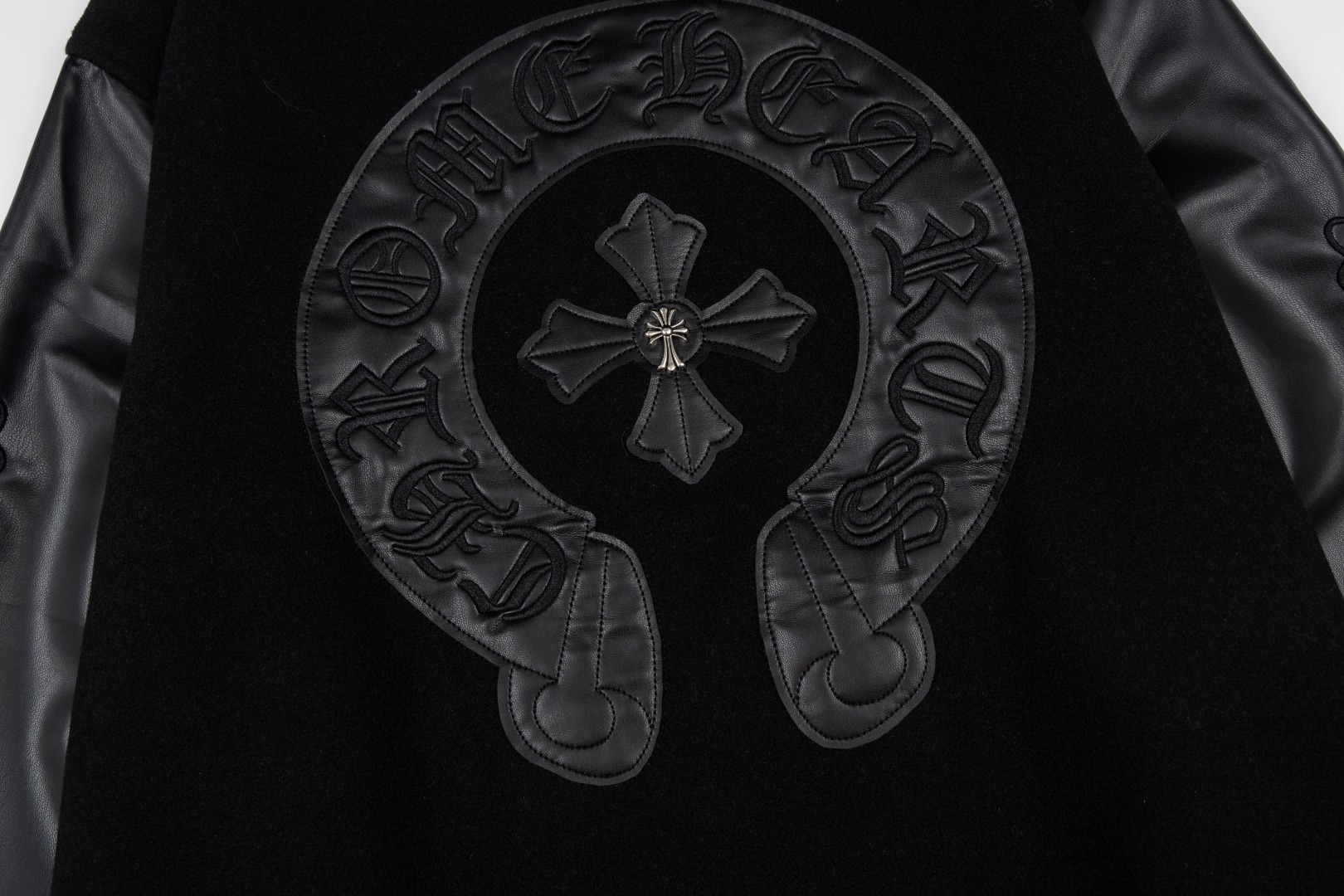【CHROME HEARTS旗艦店】クロムハーツ ジャケット ご好評に付き再入荷！-BRAND OFF