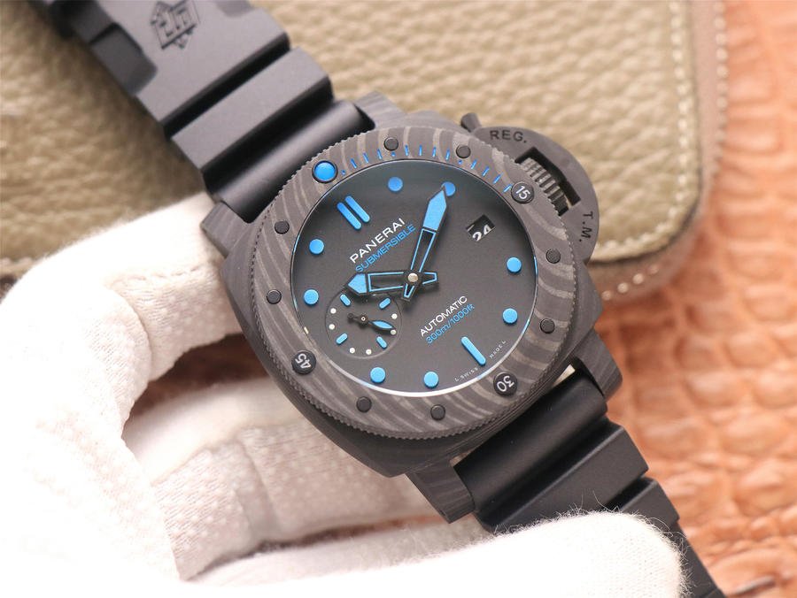 PANERAI パネライ サブマーシブル カーボテック™ PAM00960-BRAND OFF
