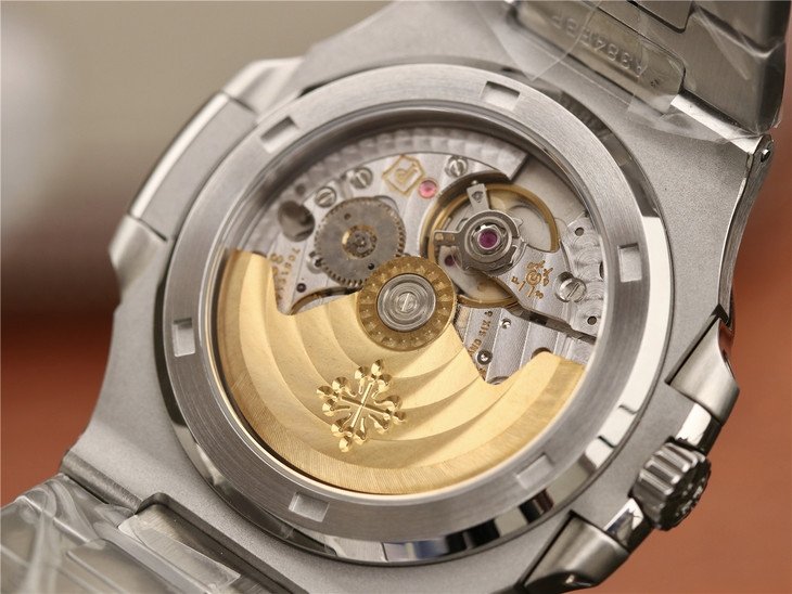 PATEK PHILIPPEパテック・フィリップ ノーチラス 5711/1A-001-BRAND OFF