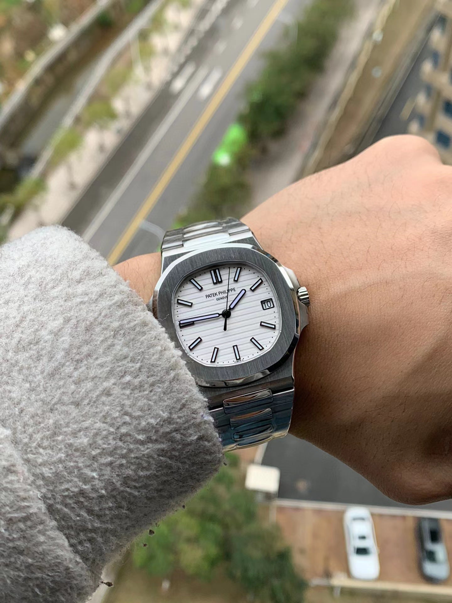 PATEK PHILIPPEパテック・フィリップ ノーチラス 5711/1A-011 ホワイト-BRAND OFF