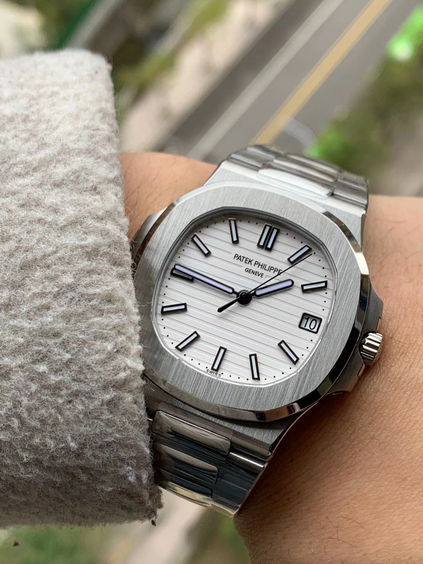 PATEK PHILIPPEパテック・フィリップ ノーチラス 5711/1A-011 ホワイト-BRAND OFF