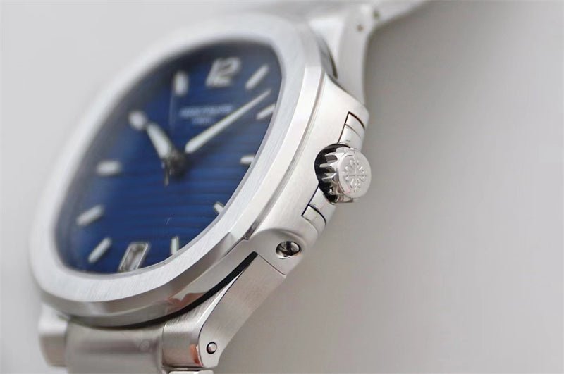 パテックフィリップ ノーチラス PATEK PHILIPPE NAUTILUS 7118/1A-010-BRAND OFF