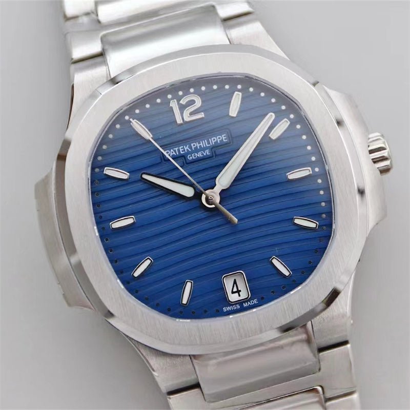 パテックフィリップ ノーチラス PATEK PHILIPPE NAUTILUS 7118/1A-010-BRAND OFF