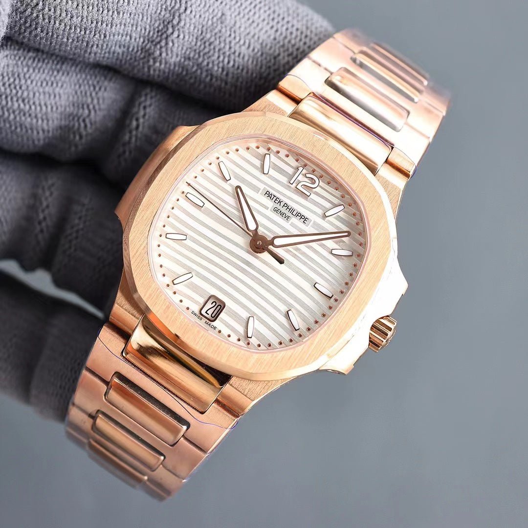 パテックフィリップ ノーチラス PATEK PHILIPPE NAUTILUS 7118/1R-001-BRAND OFF
