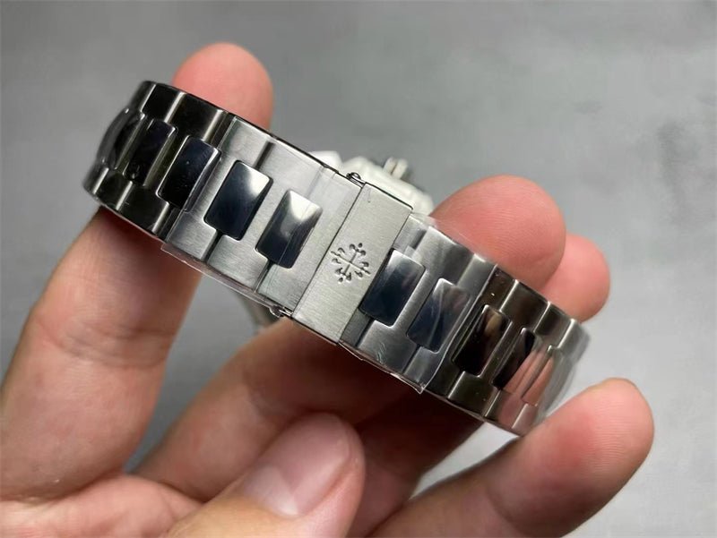 パテックフィリップ ノーチラス クロノグラフ PATEK PHILIPPE NAUTILUS CHRONOGRAPH 5980/1A-019-BRAND OFF