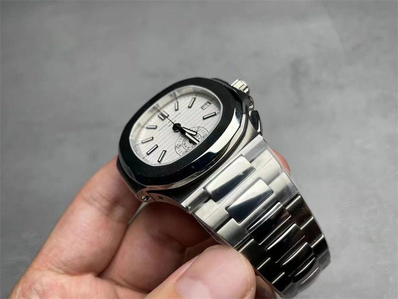 パテックフィリップ ノーチラス クロノグラフ PATEK PHILIPPE NAUTILUS CHRONOGRAPH 5980/1A-019-BRAND OFF