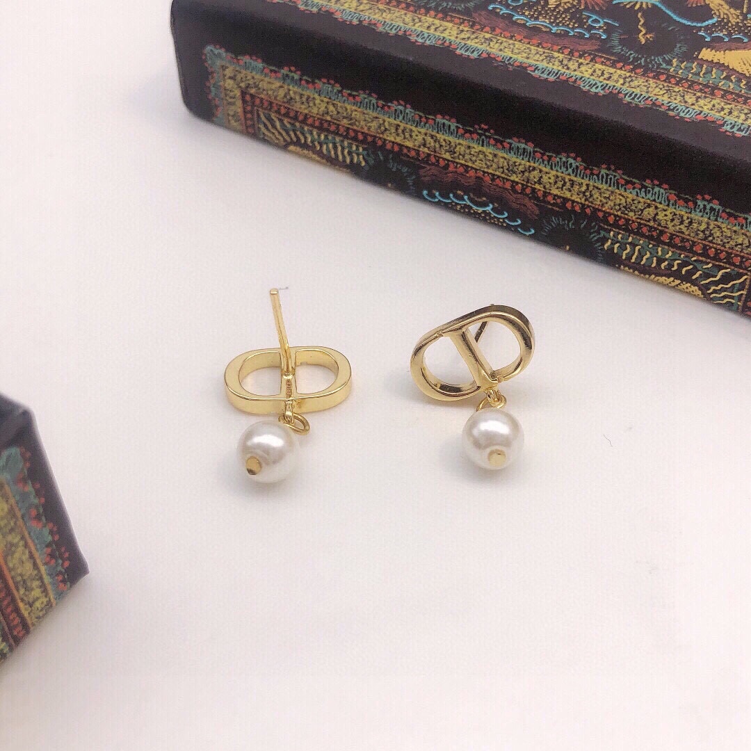 【2026】【DIOR】 ディオール  ファッションスタイルのイヤリング-BRAND OFF