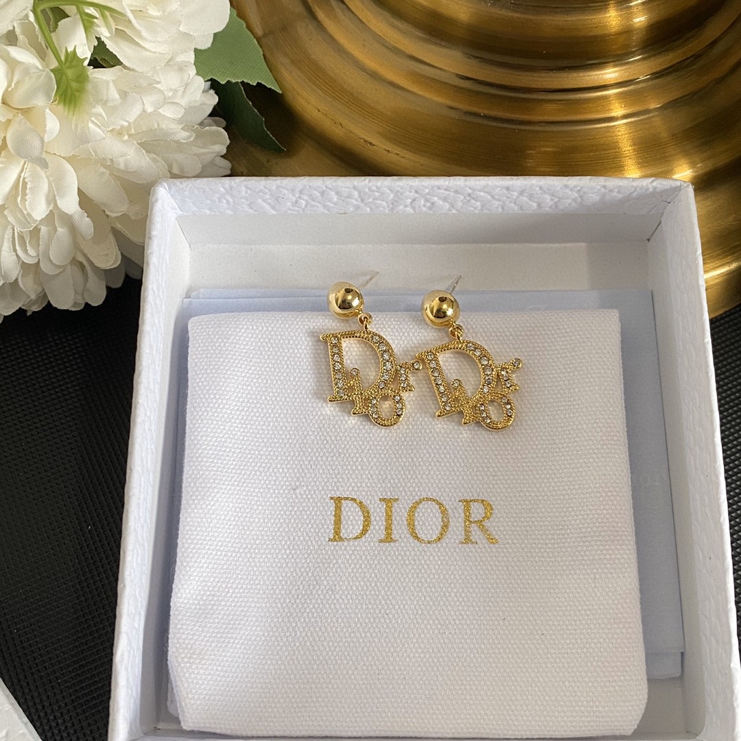 【2026】【DIOR】 ディオール  ファッションスタイルのイヤリング-BRAND OFF