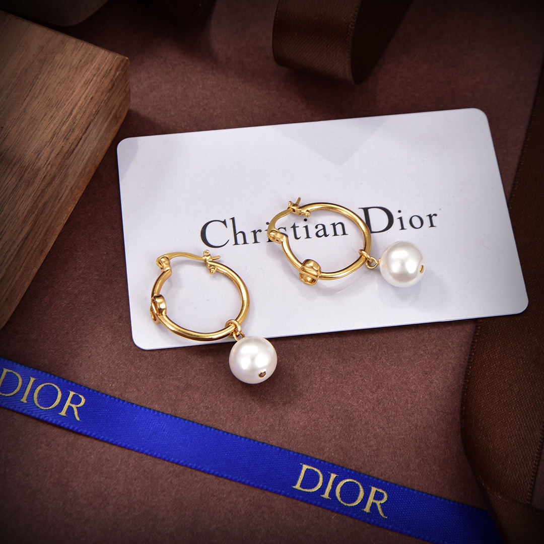 【DIOR】ディオール  ファッションスタイルのイヤリング-BRAND OFF