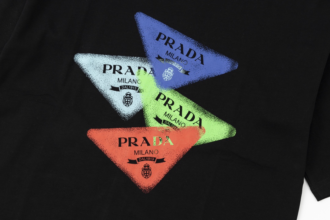 【2026】【PRADA 公式旗艦店】 プラダ  Tシャツ  ご好評に付き再入荷！-BRAND OFF