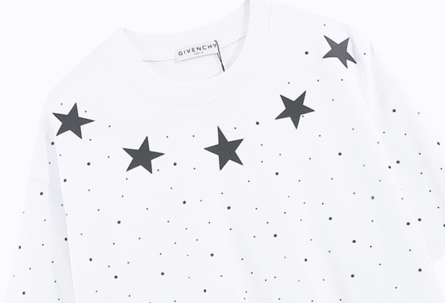 【2026】【GIVENCHY 公式旗艦店】ジバンシー   Tシャツ ご好評に付き再入荷！-BRAND OFF