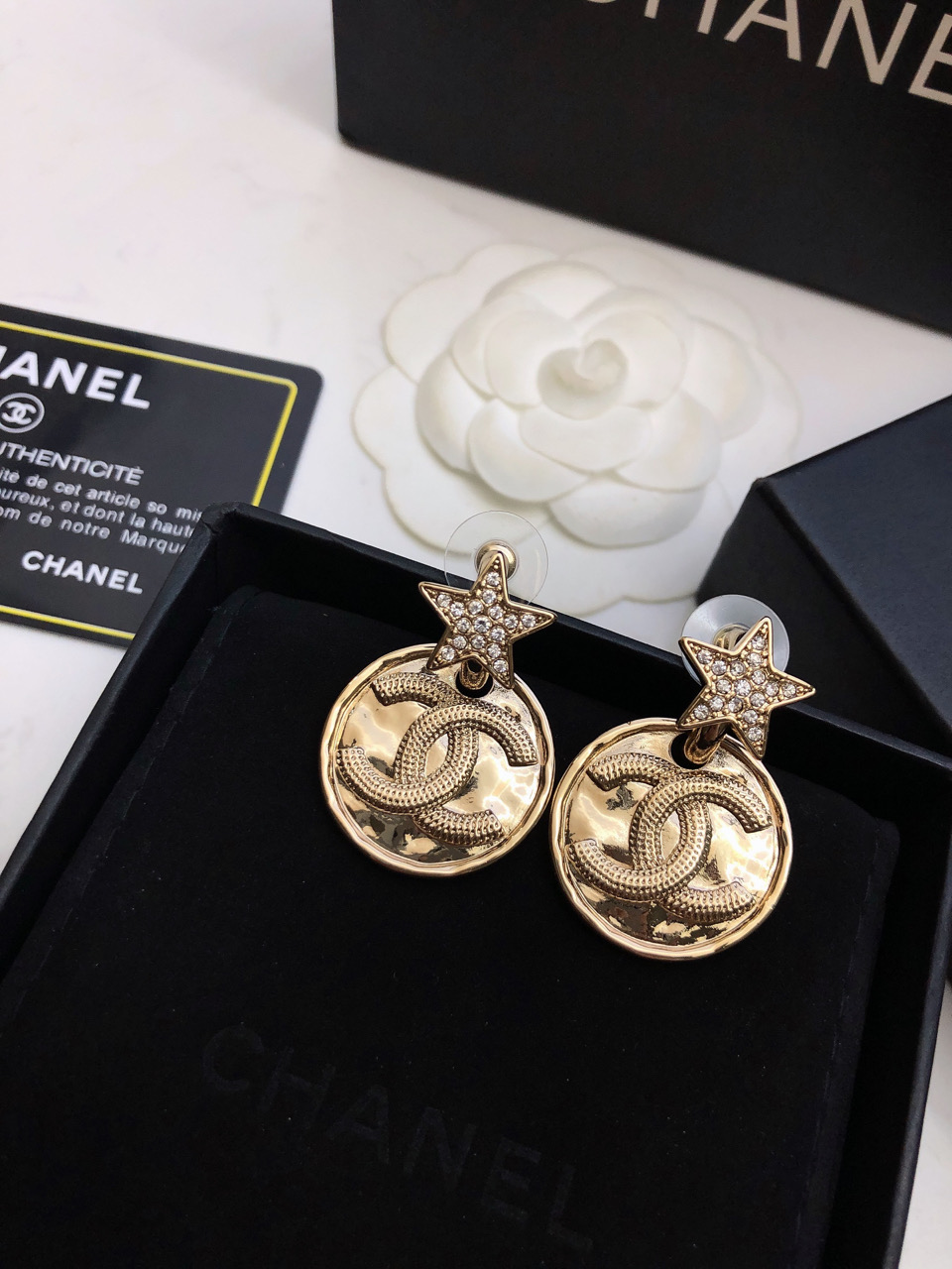 【CHANEL】 シャネル   ファッションスタイルのイヤリング-BRAND OFF