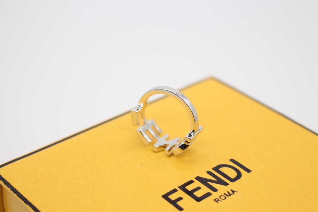 【FENDI】フェンディ 指輪-BRAND OFF