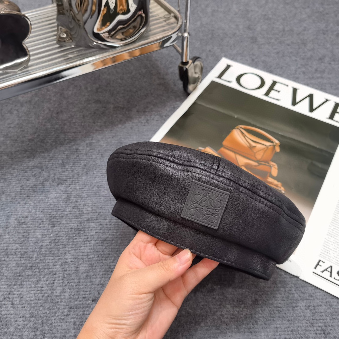 LOEWE( ロエベ )ベレー帽-BRAND OFF