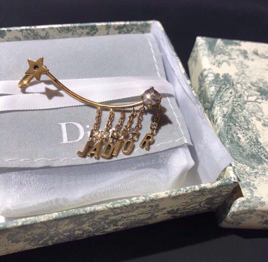 【DIOR】ディオール  ファッションスタイルのイヤリング-BRAND OFF