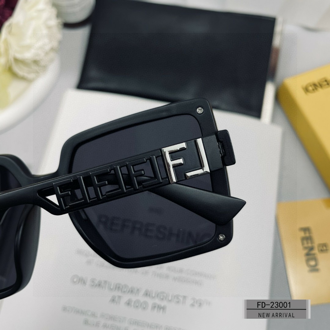 FENDI(フェンディ) サングラス-BRAND OFF