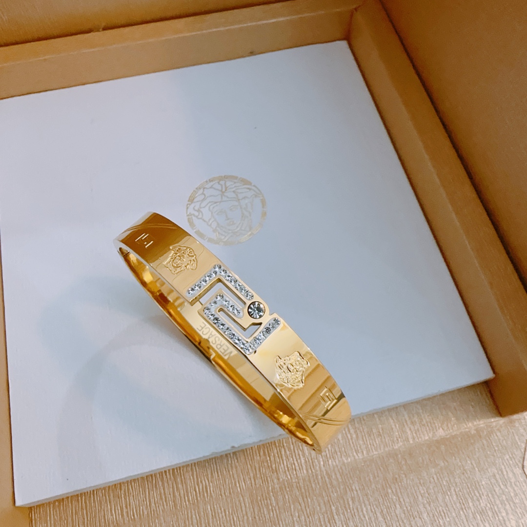 【2026】【VERSACE】ブレスレット、ファッションシンプルなスタイル 2474-BRAND OFF