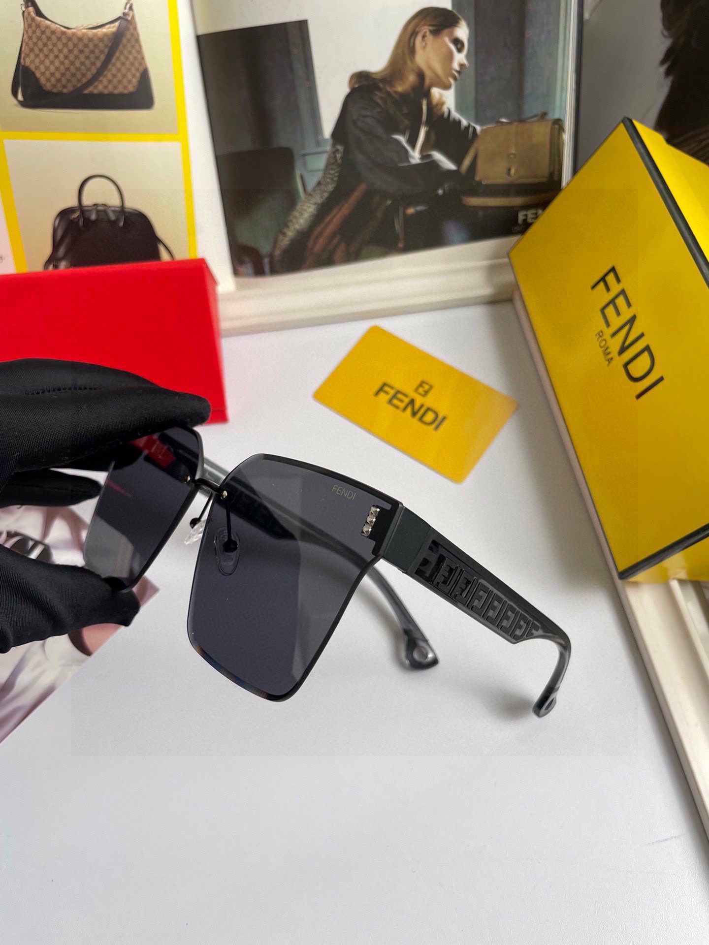 FENDI(フェンディ ) サングラス 24706-BRAND OFF