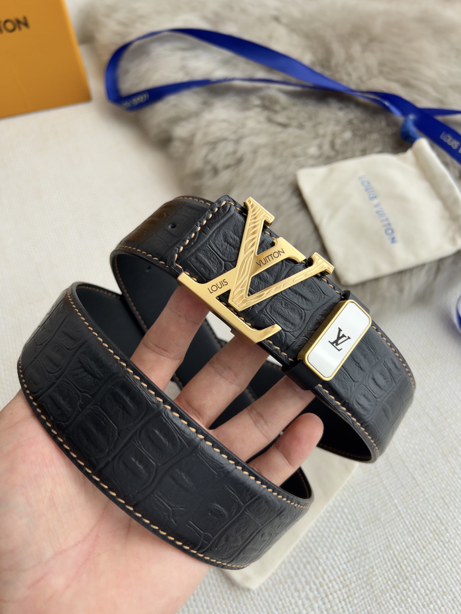 【2026】LV【LOUIS VUITTON】(ルイヴィトン) 3.8cmベルト メンズ  24706-BRAND OFF