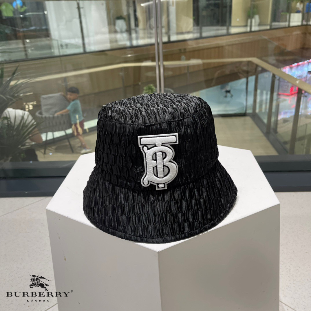 BURBERRY(バーバリー)フィッシャーマンズハット  241011-BRAND OFF