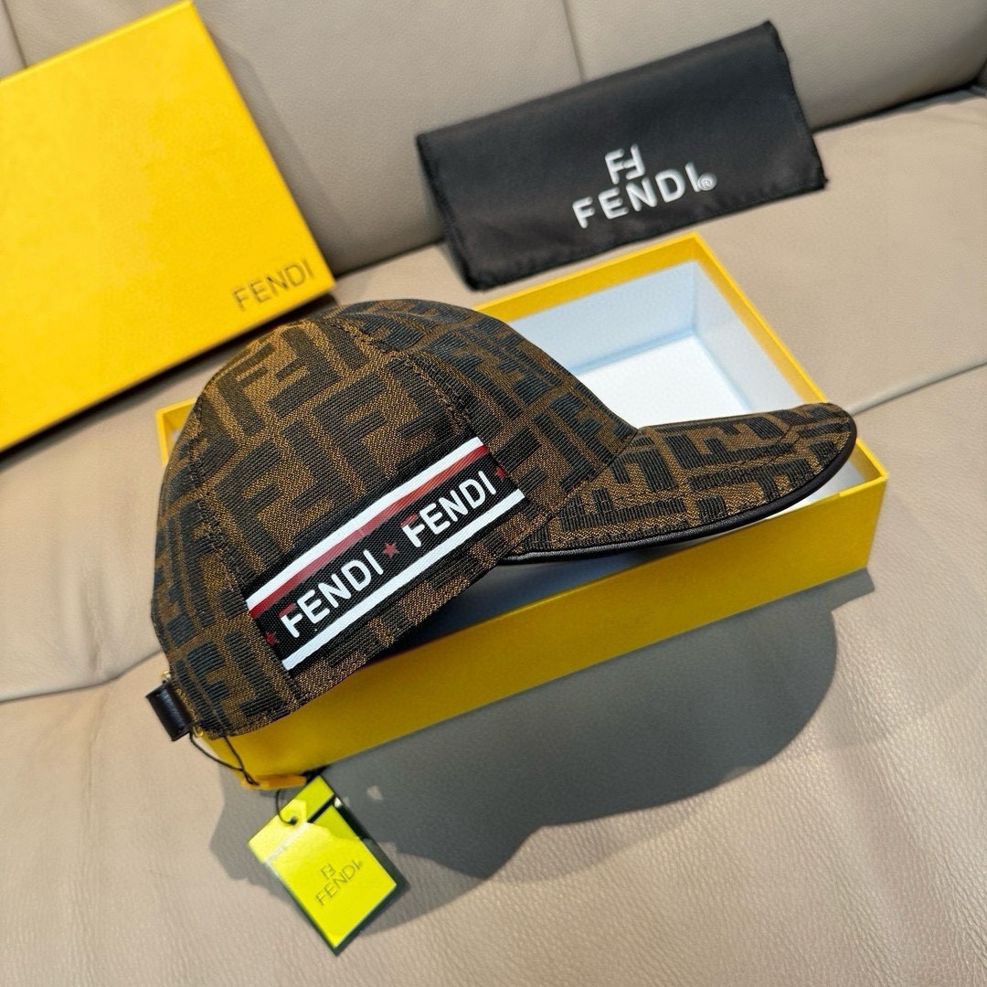 【2026】【FENDI  フェンディ】【数量限定】 野球帽 / ハット   241125-BRAND OFF