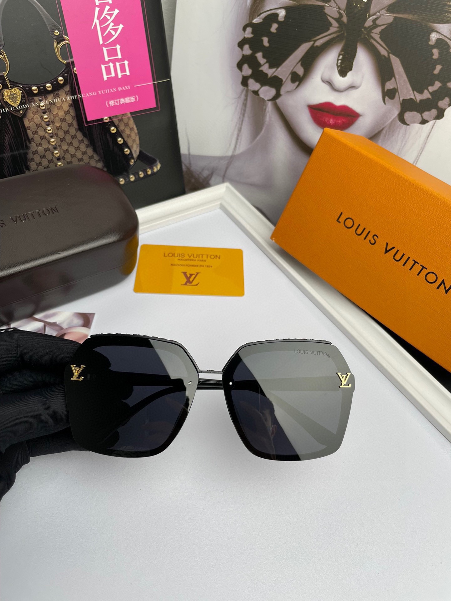 LOUIS VUITTON(ルイヴィトン ) サングラス-BRAND OFF