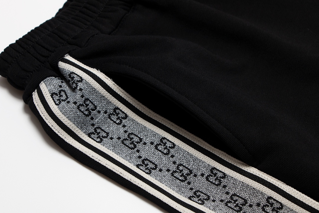 【GUCCI  公式旗艦店】クッチ   ショートパンツ  ご好評に付き再入荷！-BRAND OFF