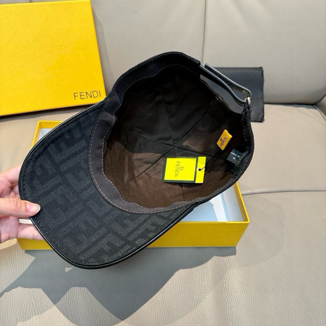 【2026】【FENDI  フェンディ】【数量限定】 野球帽 / ハット   241125-BRAND OFF