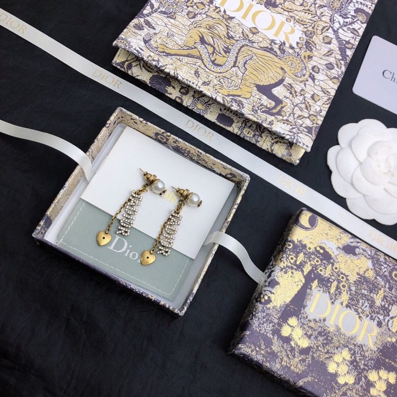 【DIOR】ディオール  ファッションスタイルのイヤリング-BRAND OFF