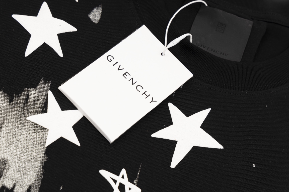 【2026】【GIVENCHY 公式旗艦店】ジバンシー   Tシャツ ご好評に付き再入荷！-BRAND OFF
