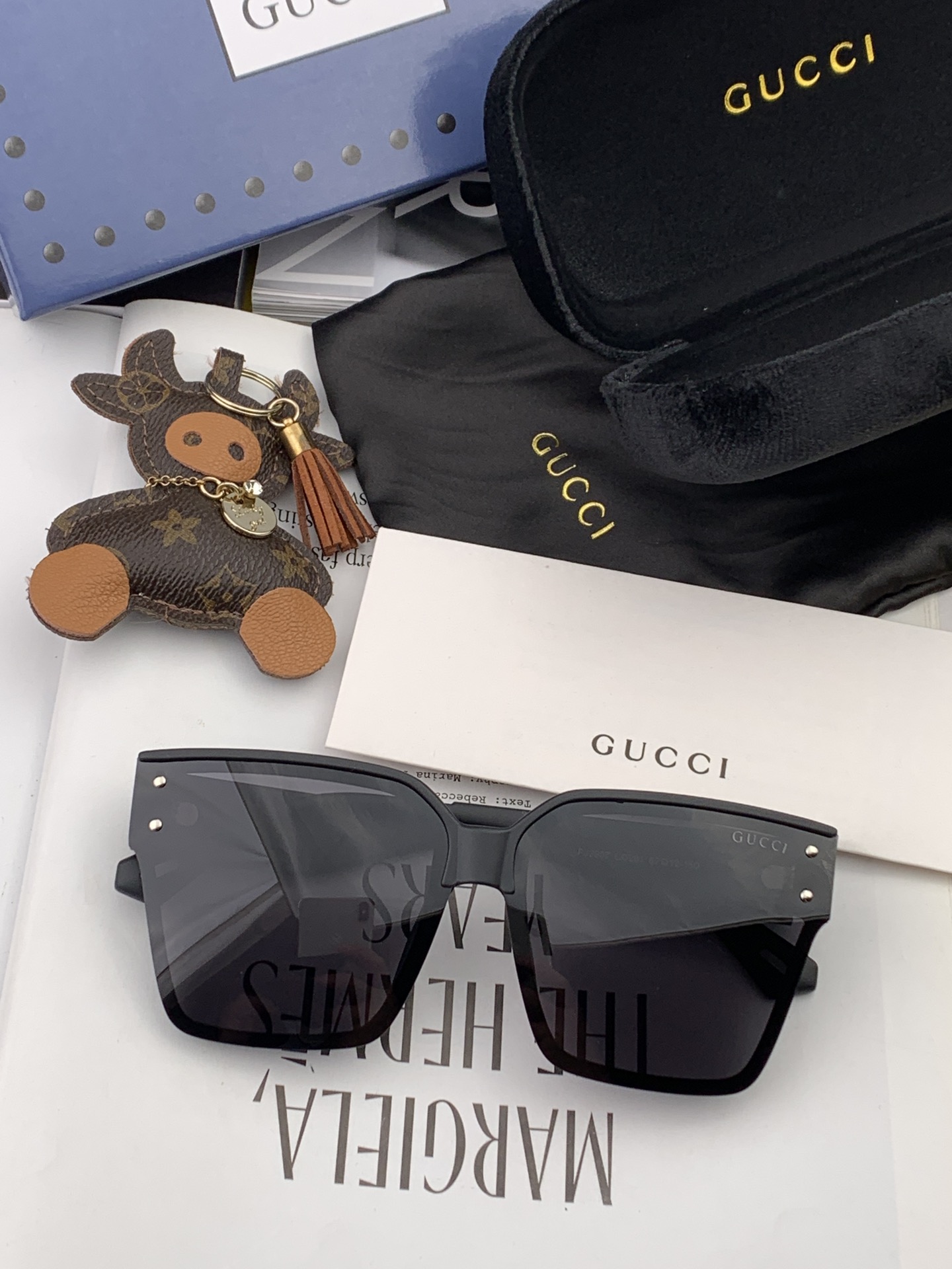 GUCCI(クッチ ) サングラス-BRAND OFF