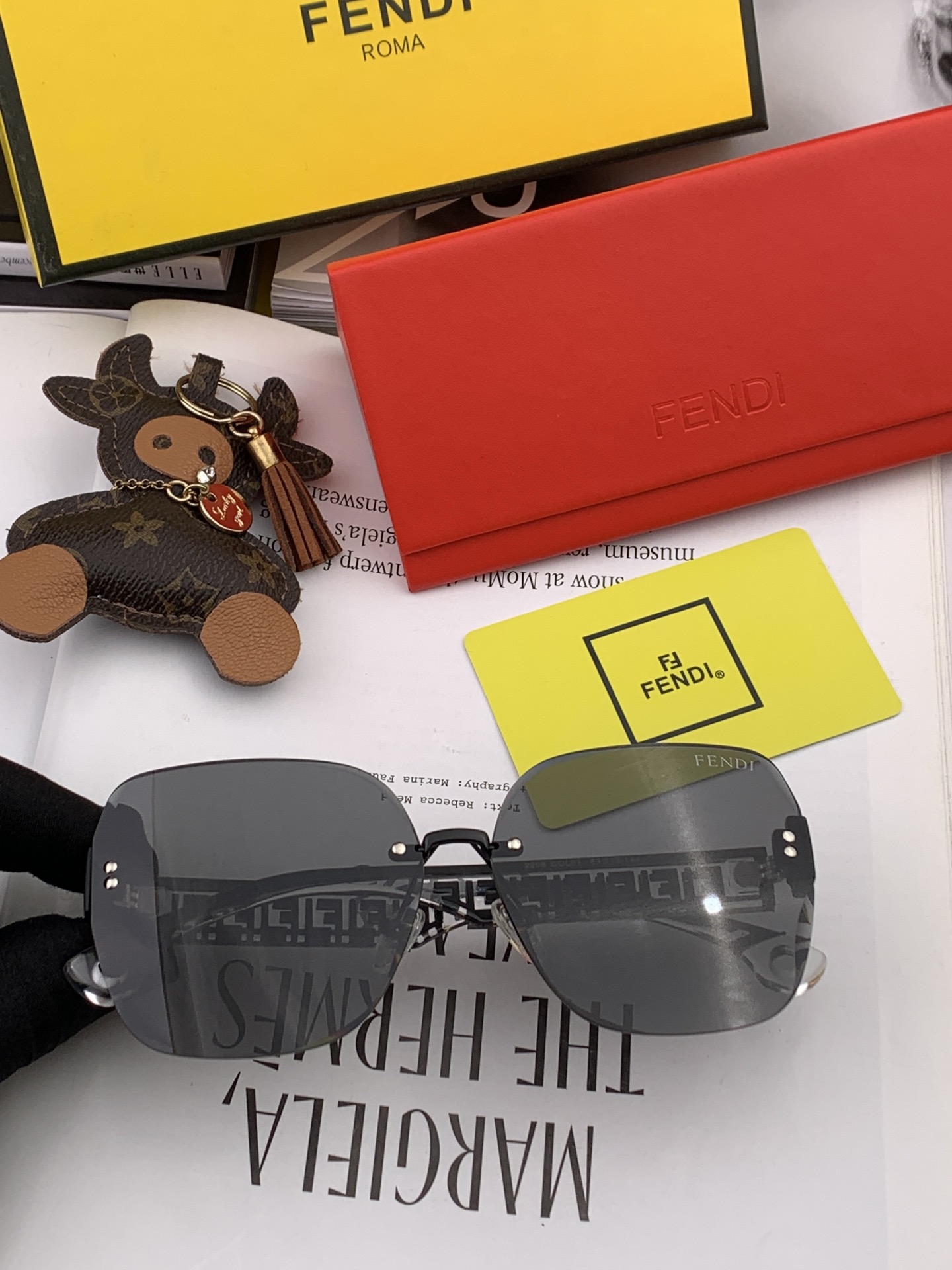 【2026】FENDI(フェンディ ) サングラス-BRAND OFF