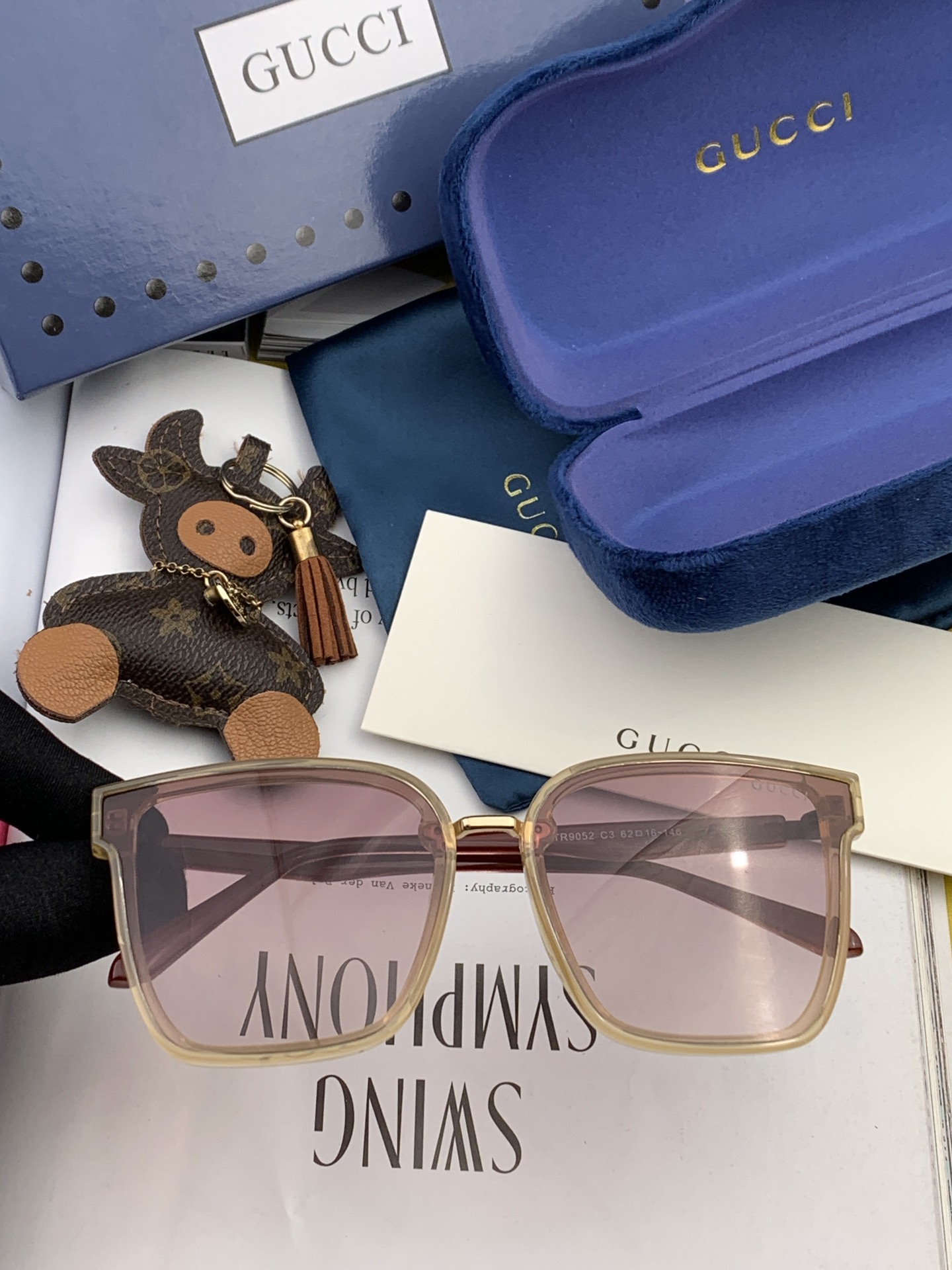 GUCCI(クッチ ) サングラス-BRAND OFF