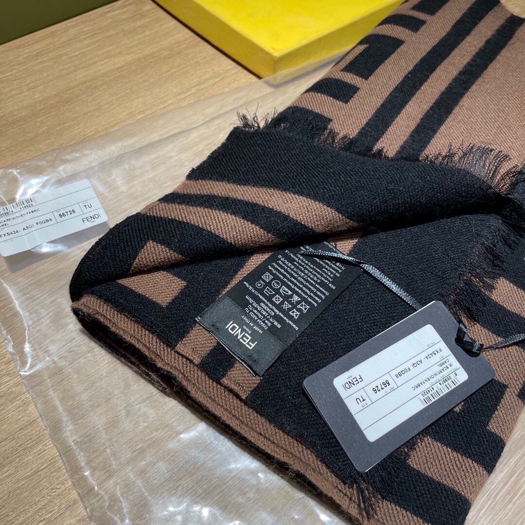 【2026】【FENDI  フェンディ】スカーフ35*180CM-BRAND OFF