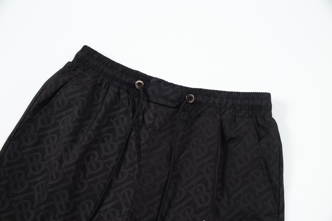 【2026】【BURBERRY  公式旗艦店】バーバリー  ショートパンツ  ご好評に付き再入荷！-BRAND OFF