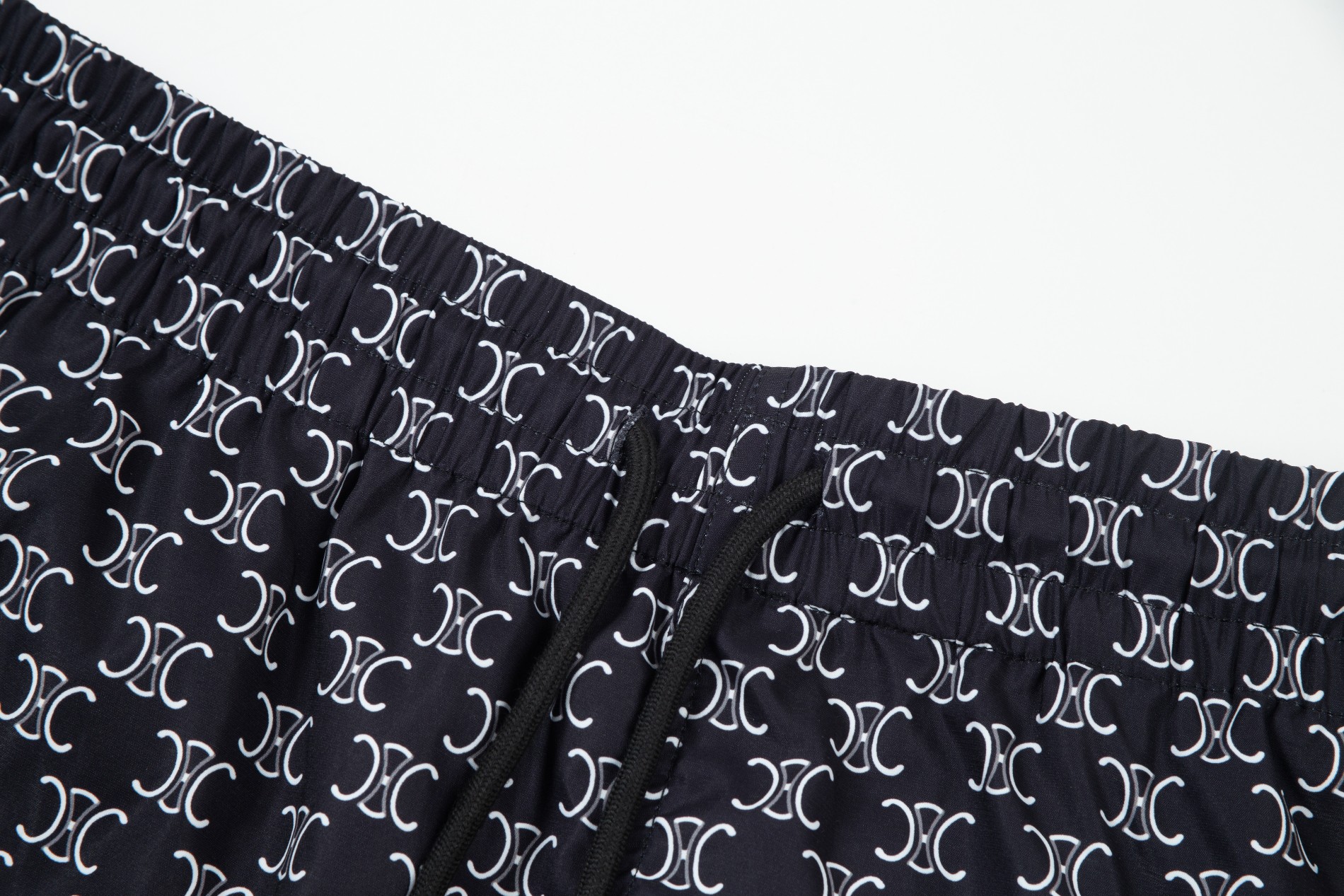 【2026】【CELINE  公式旗艦店】セリーヌ   ショートパンツ  ご好評に付き再入荷！-BRAND OFF