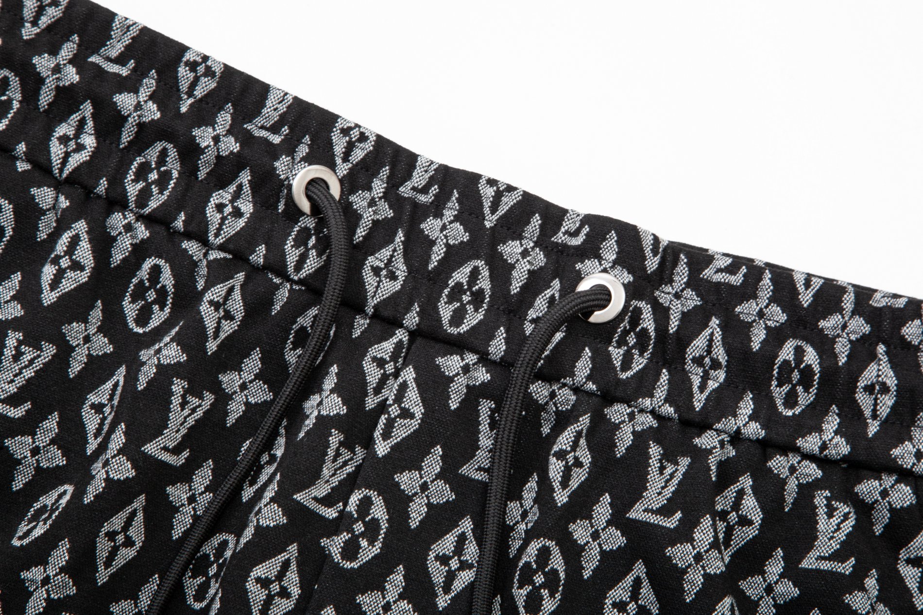 【2026】LV【LOUIS VUITTON 公式旗艦店】ルイヴィトン ショートパンツご好評に付き再入荷！-BRAND OFF