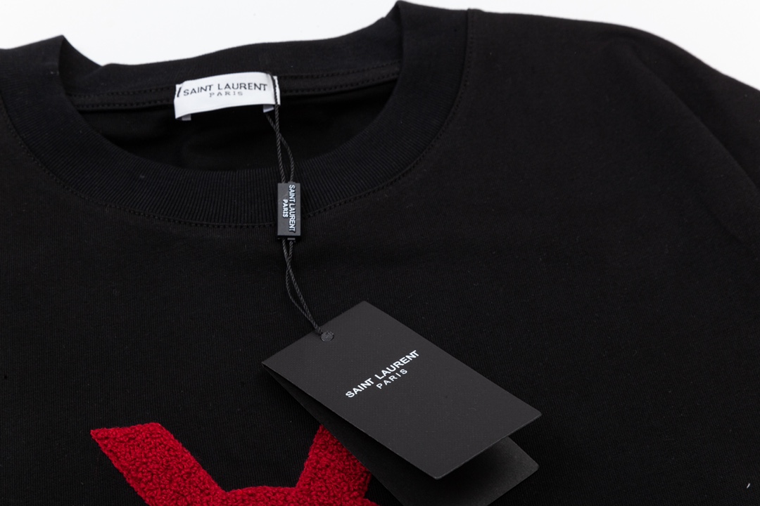 【YSL SAINT LAURENT 公式旗艦店】サンローラン Tシャツ ご好評に付き再入荷！-BRAND OFF