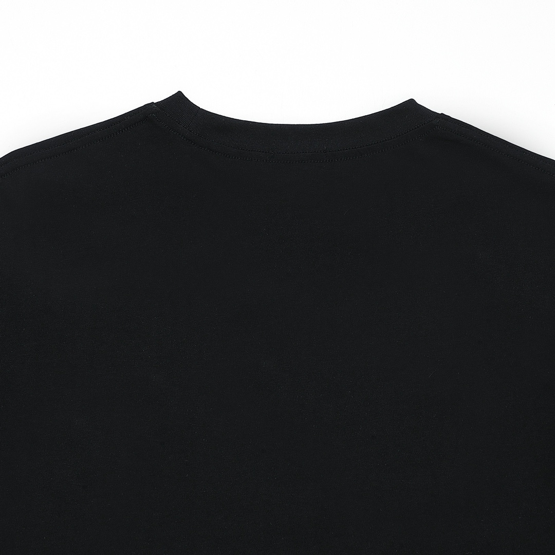 【2026】【FENDI 公式旗艦店】フェンディ   Tシャツ ご好評に付き再入荷！-BRAND OFF