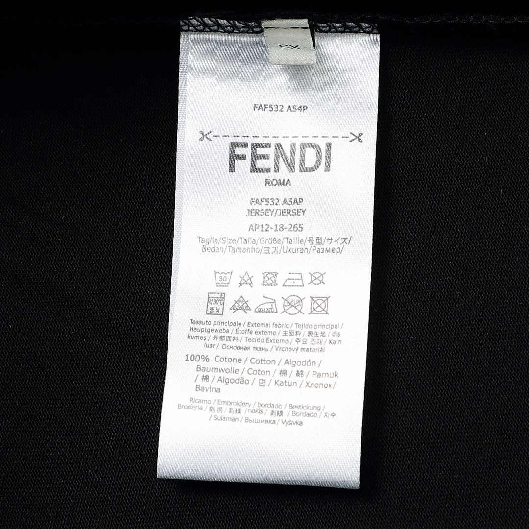 【2026】【FENDI 公式旗艦店】フェンディ   Tシャツ ご好評に付き再入荷！-BRAND OFF