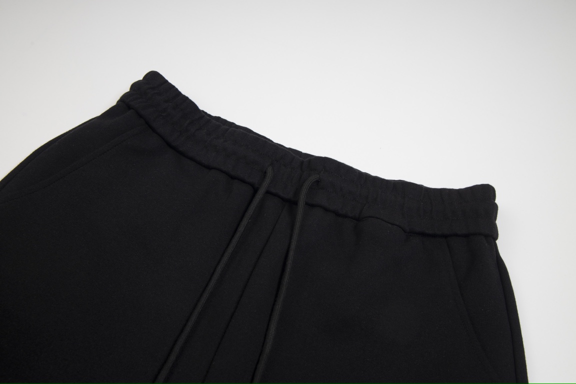 【BURBERRY  公式旗艦店】バーバリー  ショートパンツ  ご好評に付き再入荷！-BRAND OFF