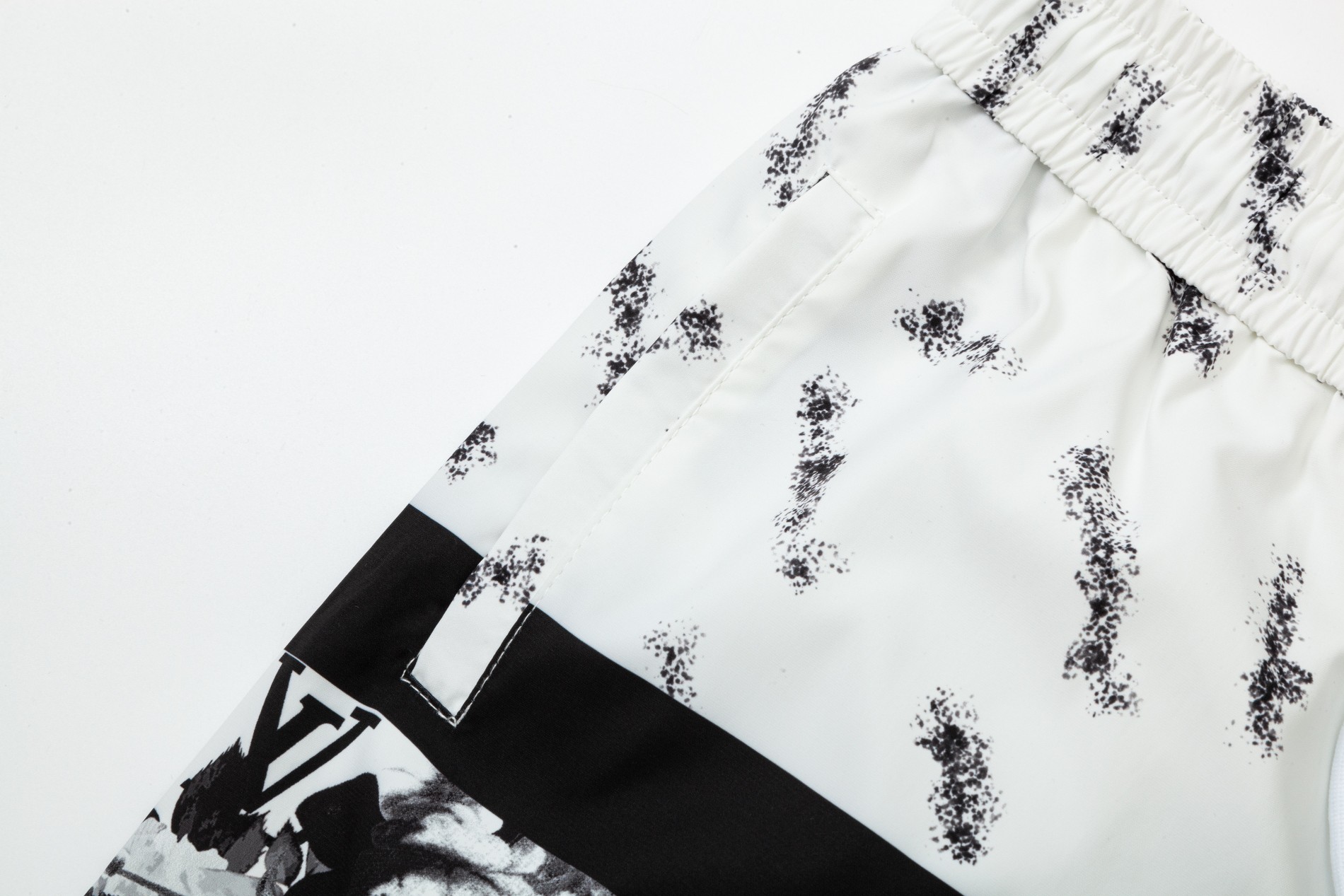 【LOUIS VUITTON  公式旗艦店】ルイヴィトン  ショートパンツご好評に付き再入荷 24613-BRAND OFF