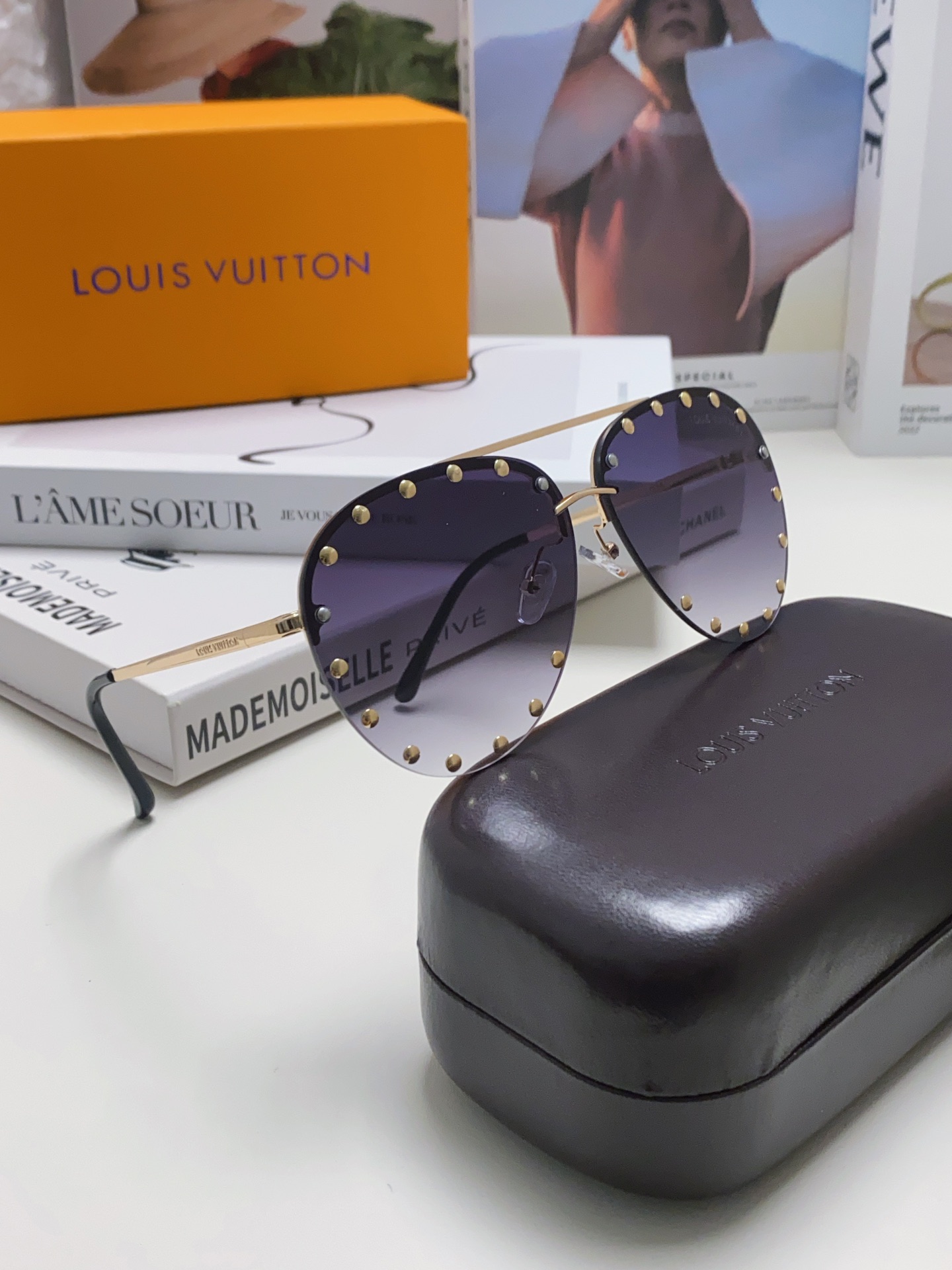 LOUIS VUITTON(ルイヴィトン) サングラス 24706-BRAND OFF